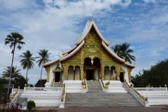 20120111-143424_laos