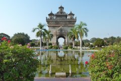 20120118-085845_laos_luc
