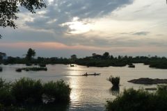 20120129-170343_laos_luc