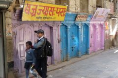 20120225-134141_nepal